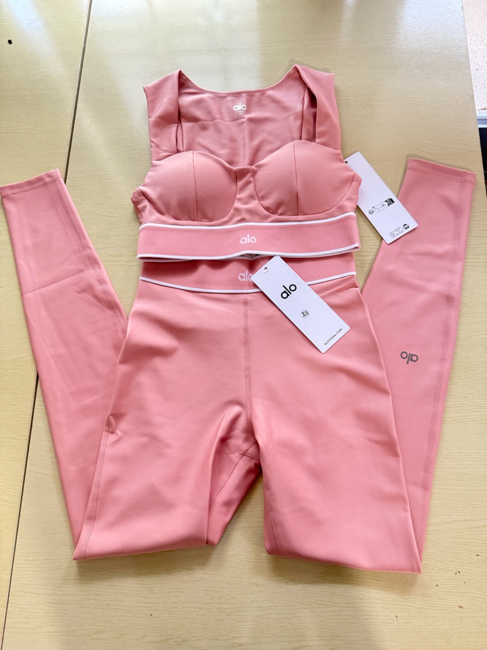 Alo Pink Sculpting Sports Bra & Legging Set
